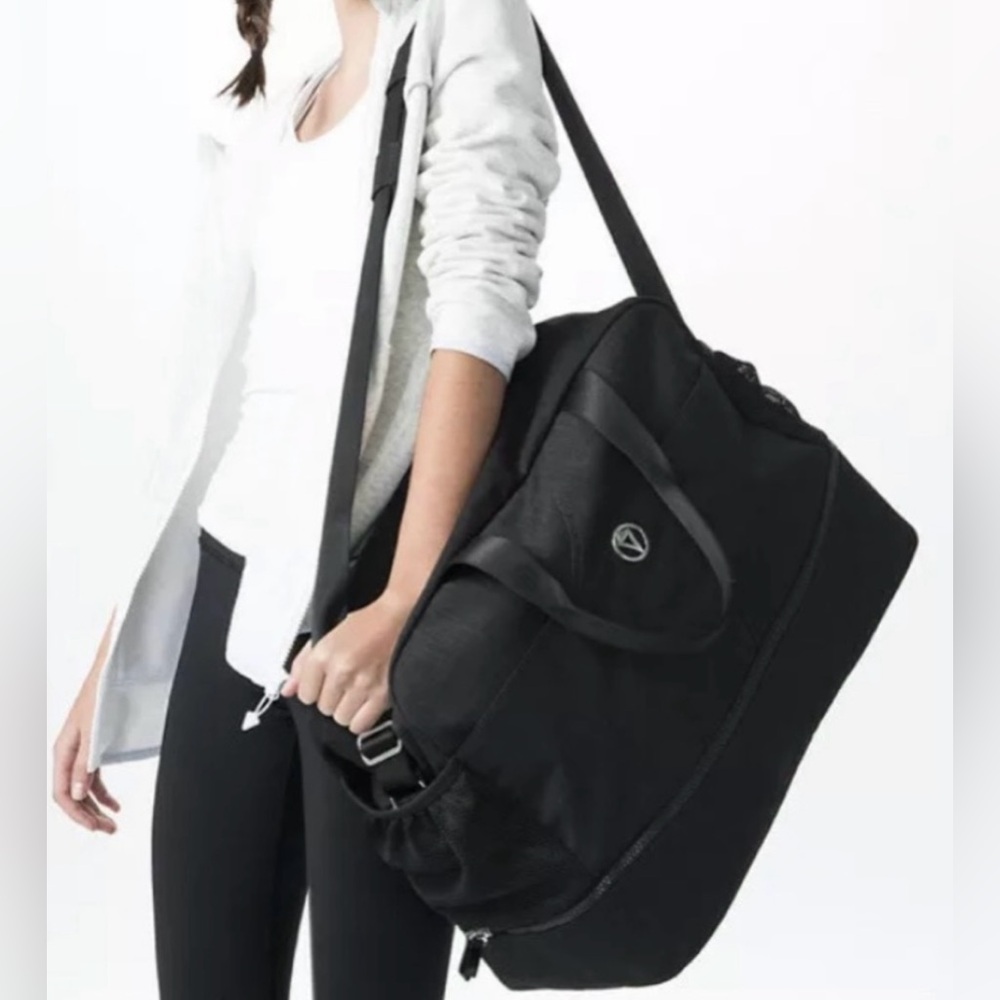 Ivivva By Lululemon Weekend Explorer Duffel Dance/Gym Bag In Black/Pink Interior